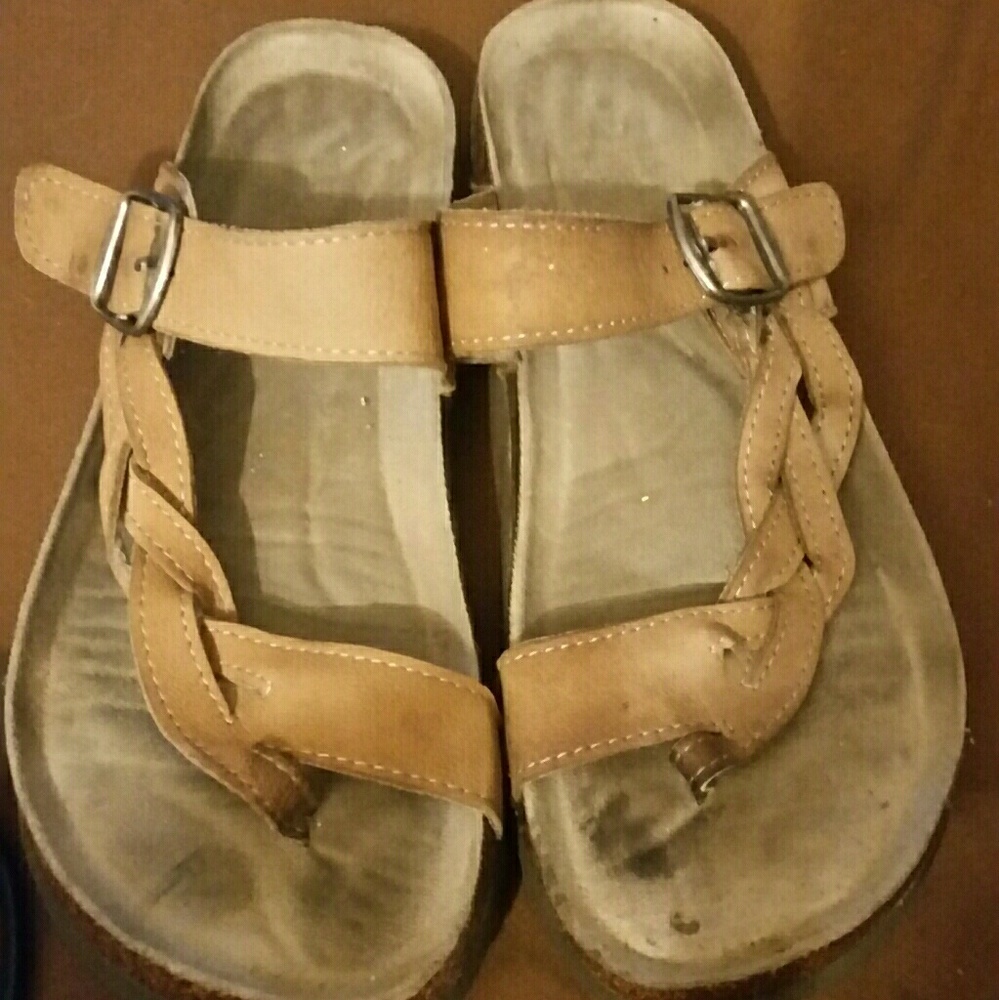 Sold. White mountain sandals only worn a time or 2